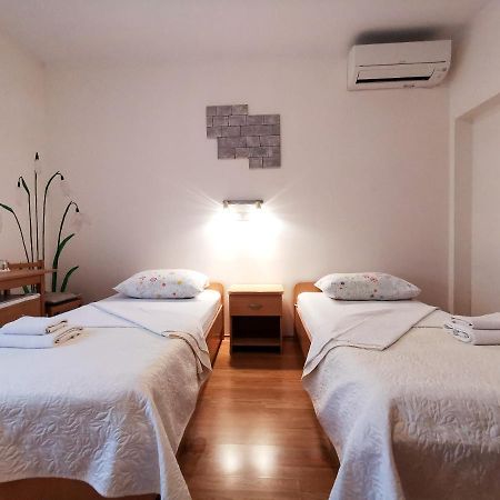 Guest House Il Giardino Duplancic Split Exterior photo