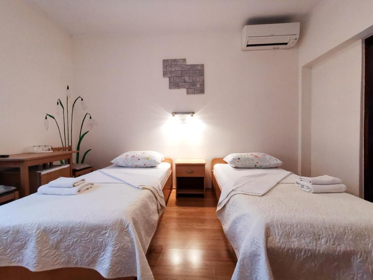 Guest House Il Giardino Duplancic Split Exterior photo