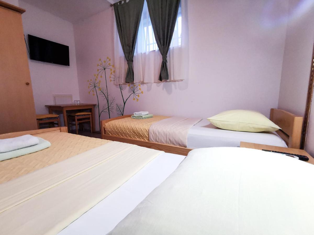 Guest House Il Giardino Duplancic Split Exterior photo