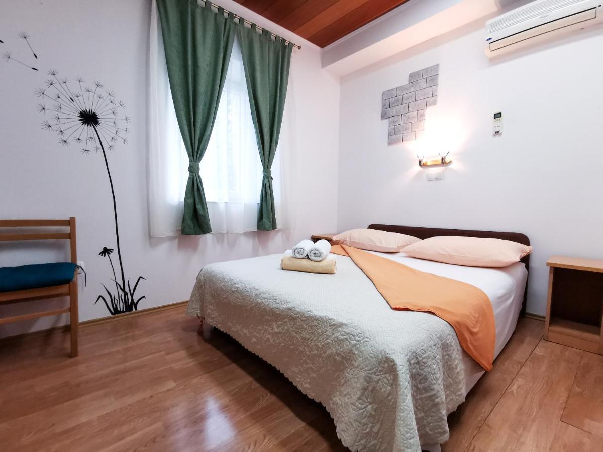Guest House Il Giardino Duplancic Split Exterior photo
