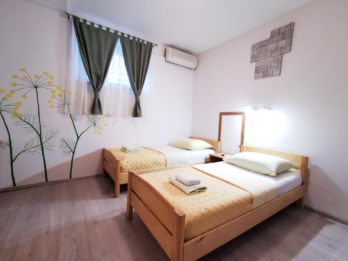 Guest House Il Giardino Duplancic Split Exterior photo