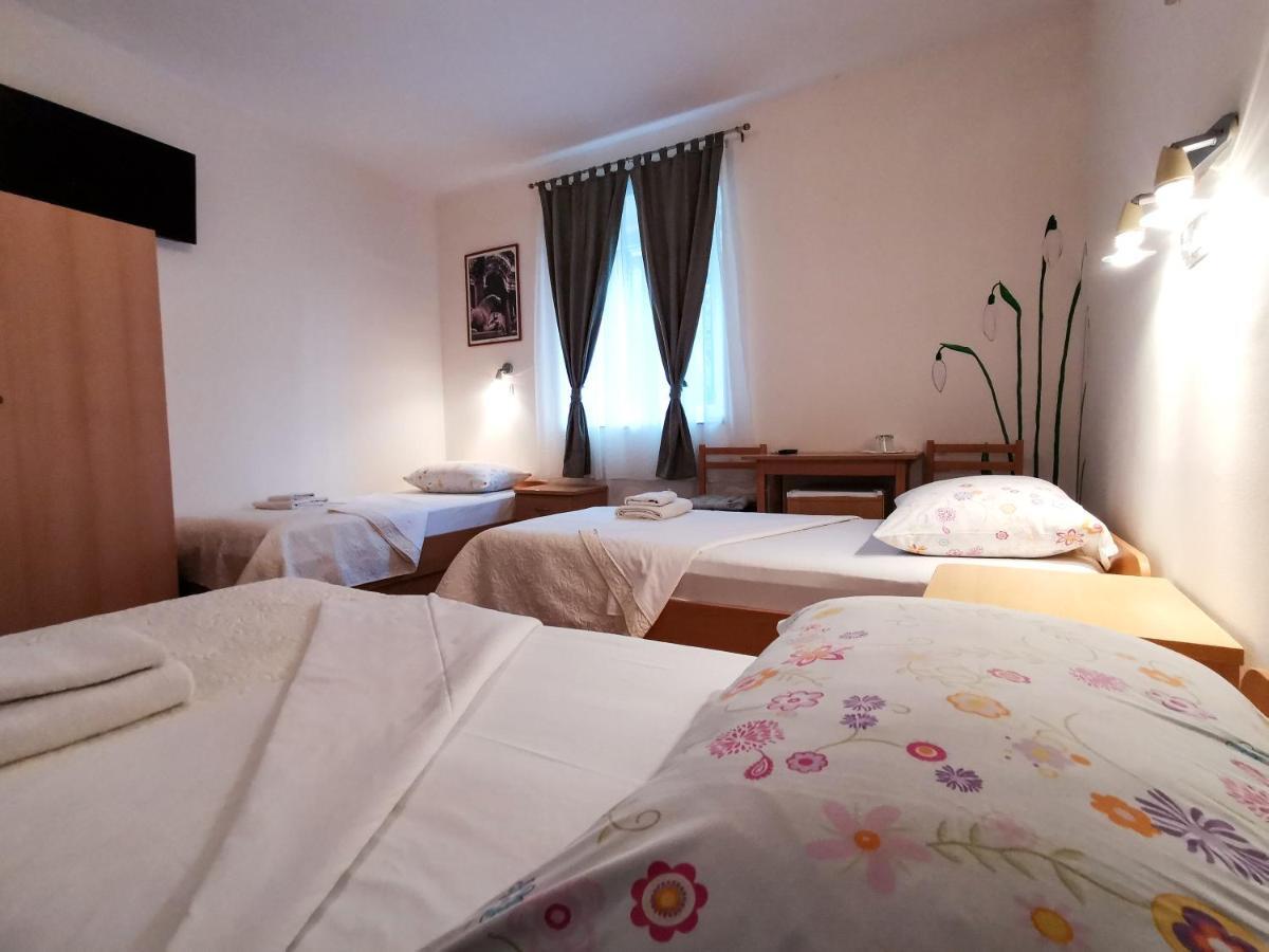 Guest House Il Giardino Duplancic Split Exterior photo